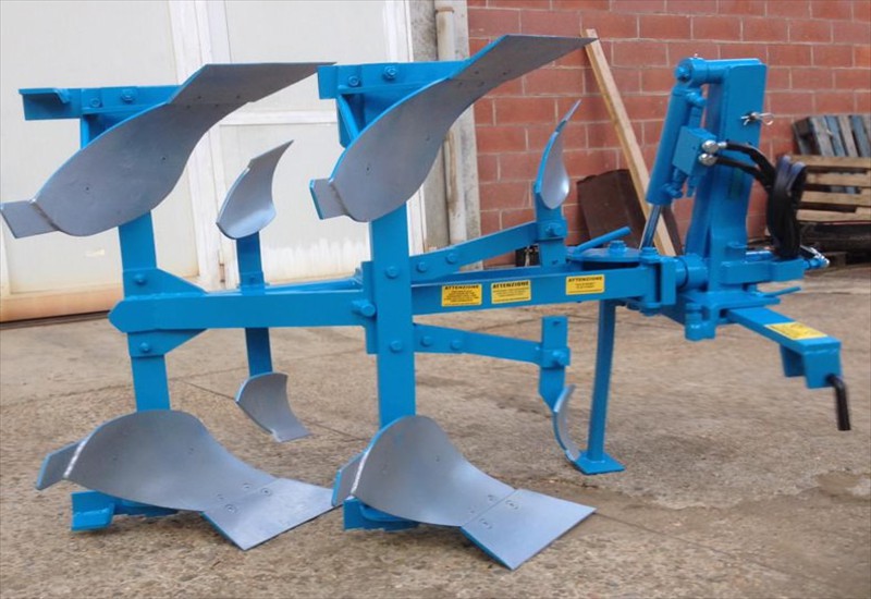 aratrotrattorino2604